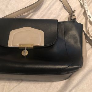 Black& Beige shoulder bag